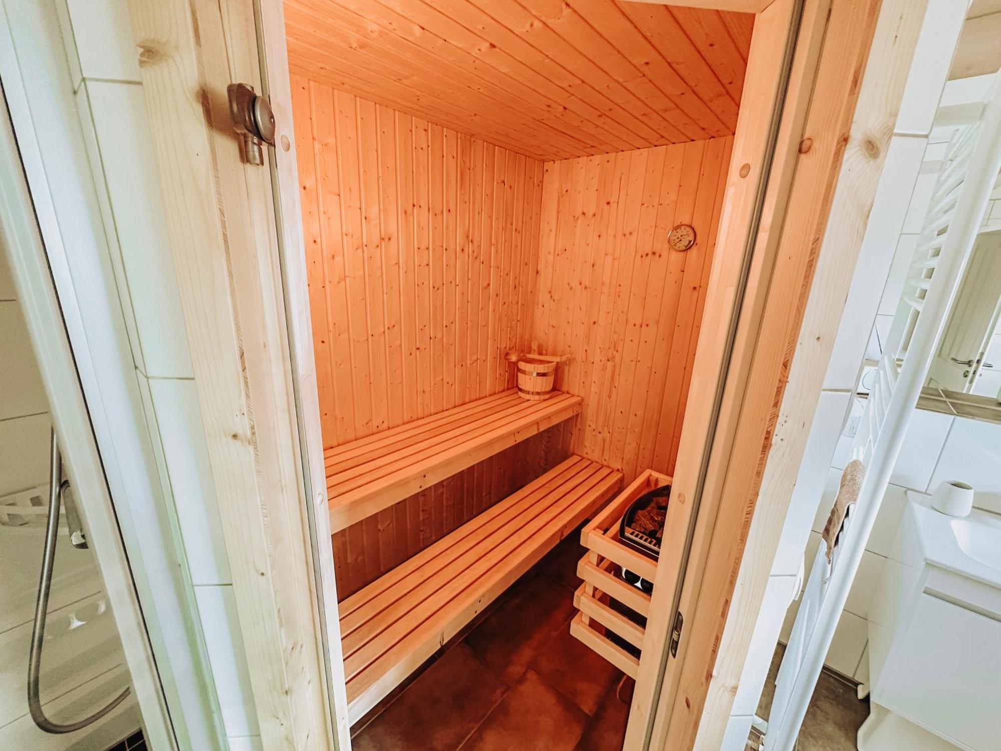 Malerisch Am See Mit Kamin, Sauna & Whirlpool Nordhorn Esterno foto